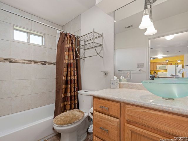14933 Seven L Trail, Helotes, TX 78023