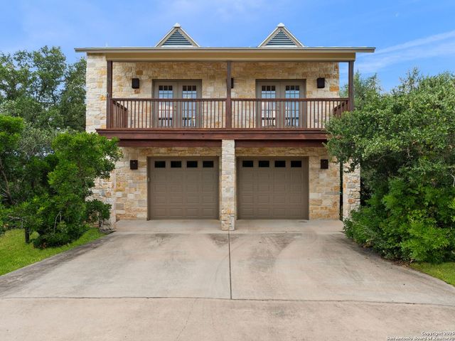 14933 Seven L Trail, Helotes, TX 78023