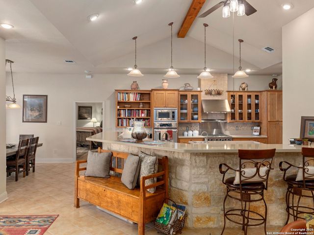 14933 Seven L Trail, Helotes, TX 78023