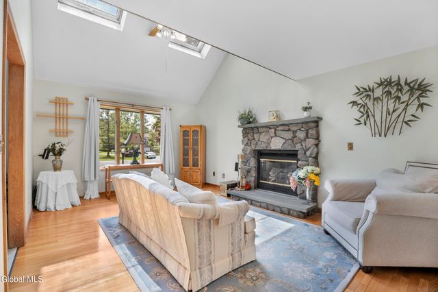 3 Hickory Lane, Sand Lake, NY 12018