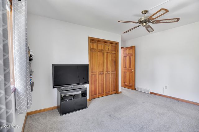3 Hickory Lane, Sand Lake, NY 12018