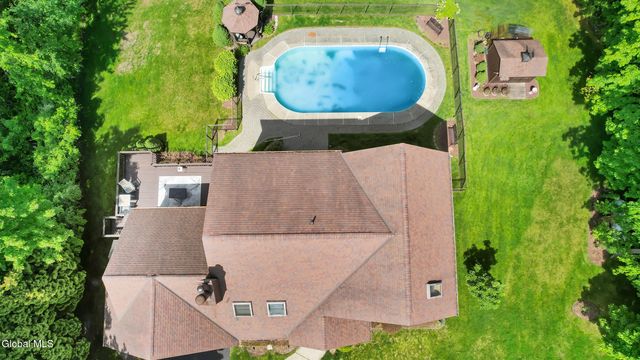 3 Hickory Lane, Sand Lake, NY 12018