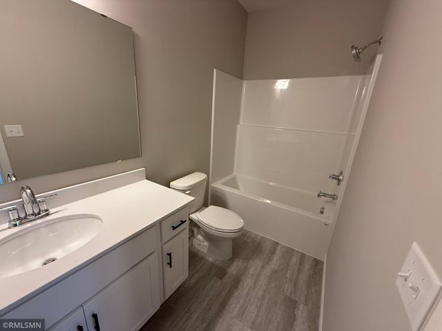 1649 Meadows Drive NE, East Bethel, MN 55011