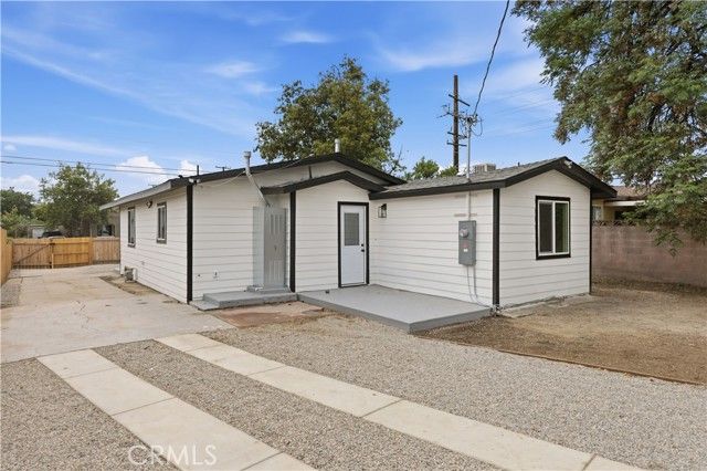 1094 W Evans, San Bernardino, CA 92411