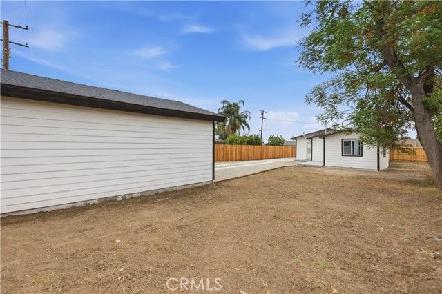 1094 W Evans, San Bernardino, CA 92411