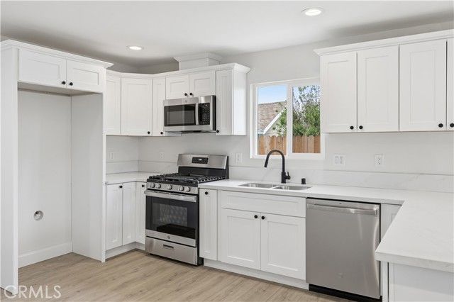 1094 W Evans, San Bernardino, CA 92411