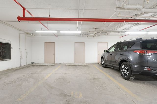 7091 W Touhy Avenue 505, Niles, IL 60714