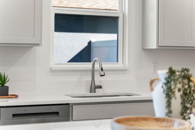 714 BLISSFUL GARDENS WAY, Apopka, FL 32703