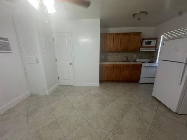 1822 Dixieanna St 10, Hollywood, FL 33020