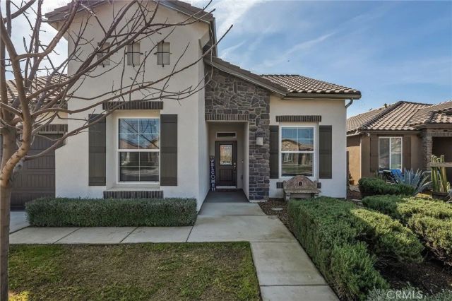 701 Strada, Lemoore, CA 93245