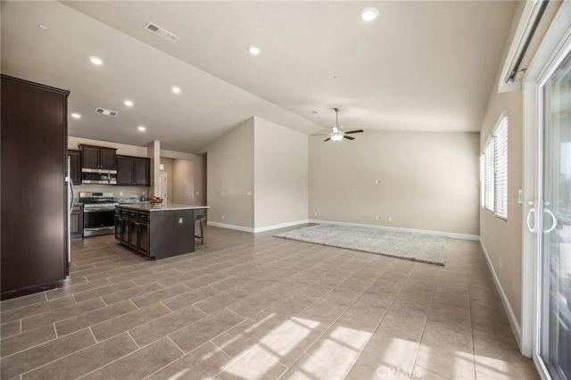 701 Strada, Lemoore, CA 93245