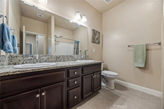 701 Strada, Lemoore, CA 93245