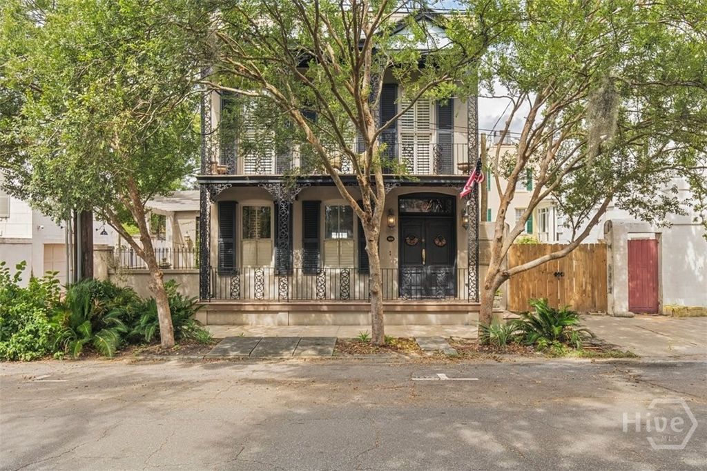 Image 1 of property listing at 439 Abercorn Street, Savannah, GA 31401