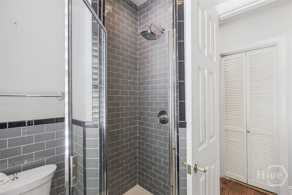 Image 27 of property listing at 439 Abercorn Street, Savannah, GA 31401