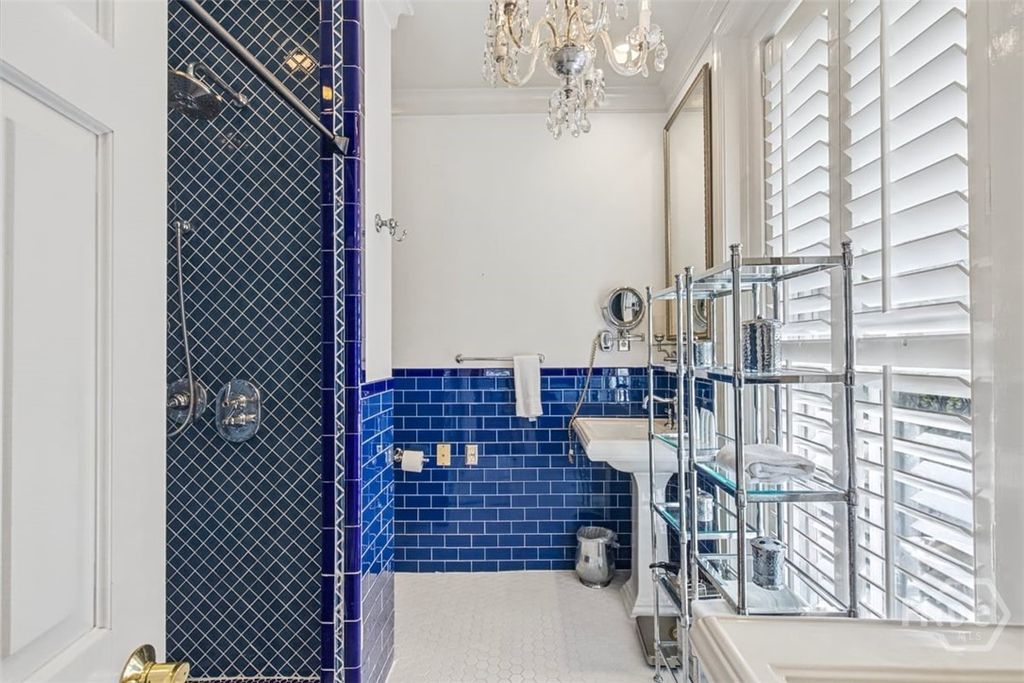 Image 31 of property listing at 439 Abercorn Street, Savannah, GA 31401