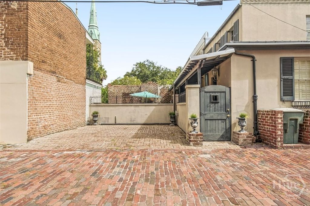 Image 47 of property listing at 439 Abercorn Street, Savannah, GA 31401