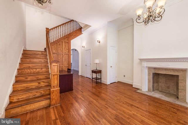 18 E LAFAYETTE AVE, Baltimore, MD 21202