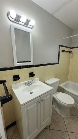 7701 Vaughan Street, Detroit, MI 48228