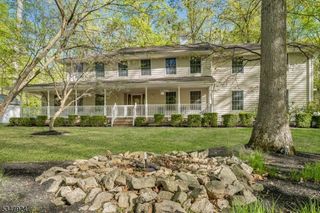 1 Craig Rd, Clinton Twp., NJ 08801