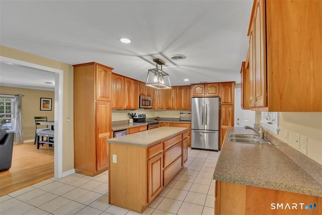224 Coleman Road, Middletown, CT 06457