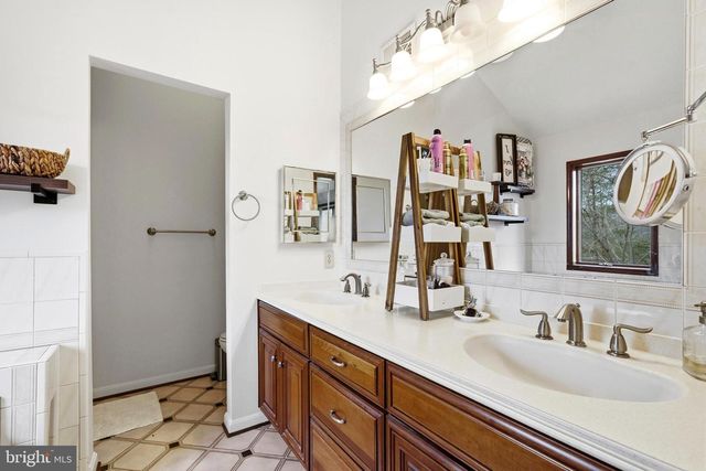 7440 SEDWICK CT, Saint Leonard, MD 20685