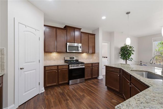 6180 Bluff Heights Drive, Cumming, GA 30040