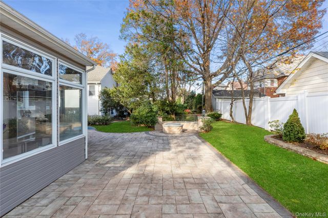 105 Jefferson Street, Garden City, NY 11530