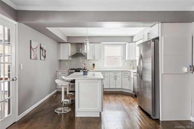 105 Jefferson Street, Garden City, NY 11530