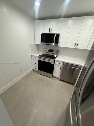 6937 Bay Drive, Miami Beach, FL 33141