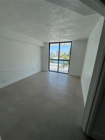 6937 Bay Drive, Miami Beach, FL 33141
