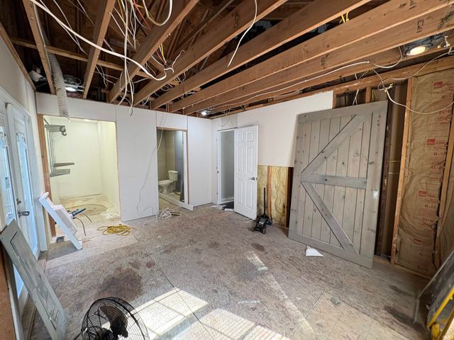 2300 S Brown Avenue, Bloomington, IN 47403