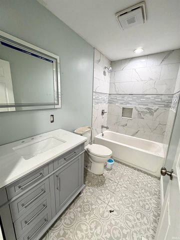 2300 S Brown Avenue, Bloomington, IN 47403