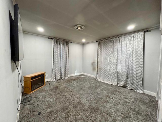 2300 S Brown Avenue, Bloomington, IN 47403