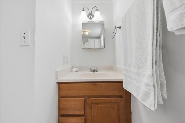 206 E 9TH AVENUE, Mount Dora, FL 32757