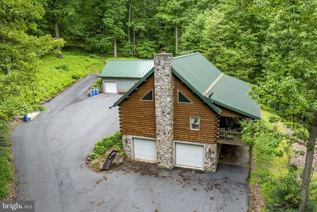210 RESH RD, Reinholds, PA 17569