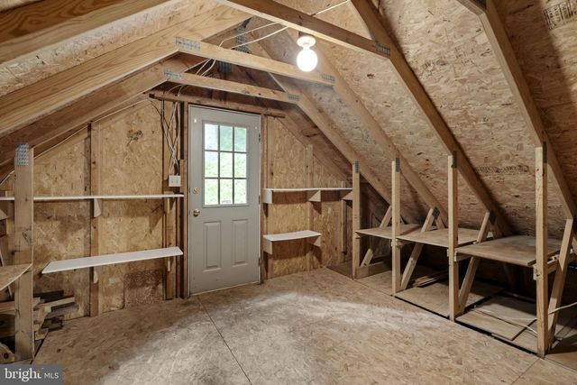 210 RESH RD, Reinholds, PA 17569