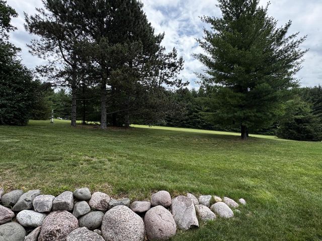 N62W28550 Rybeck ROAD, Hartland, WI 53029