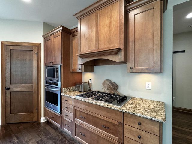 N62W28550 Rybeck ROAD, Hartland, WI 53029