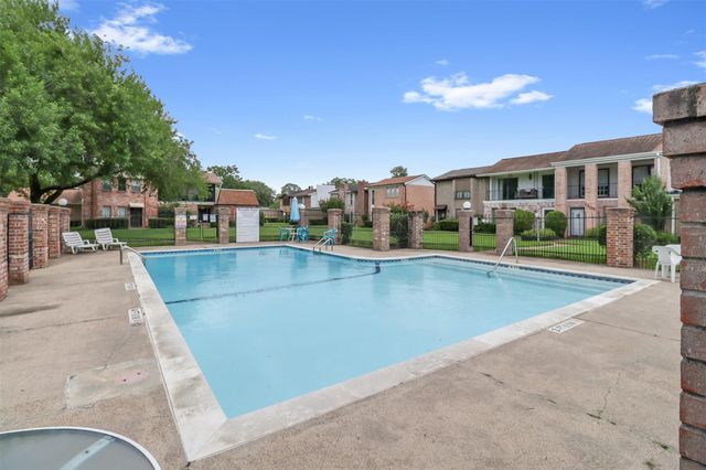 1304 Ward Road 5, Baytown, TX 77520