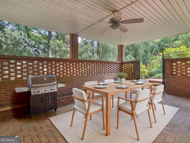 6 Downshire Lane, Decatur, GA 30033