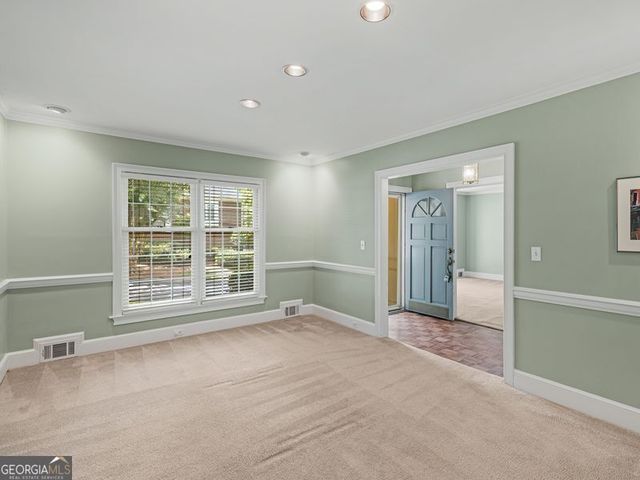 6 Downshire Lane, Decatur, GA 30033