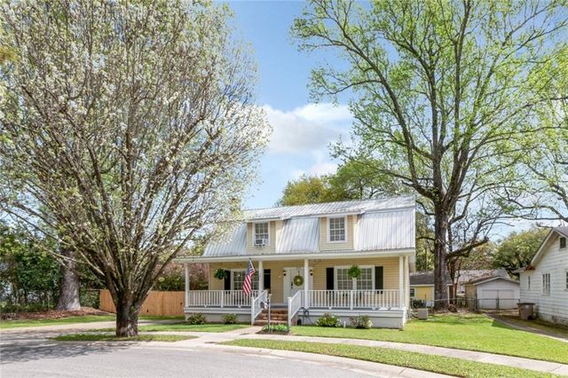 270 Del Barco Drive, Mobile, AL 36607