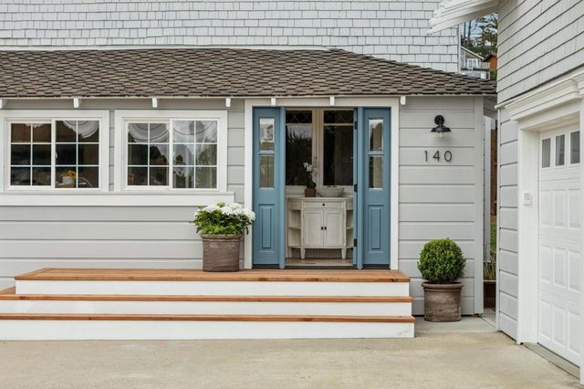 140 Wienke Way, Moss Beach, CA 94038