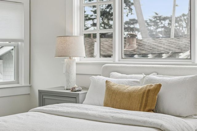 140 Wienke Way, Moss Beach, CA 94038