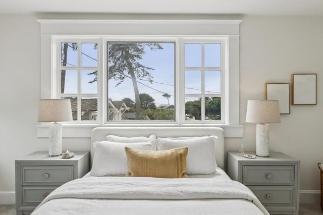 140 Wienke Way, Moss Beach, CA 94038
