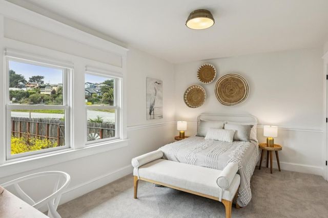 140 Wienke Way, Moss Beach, CA 94038