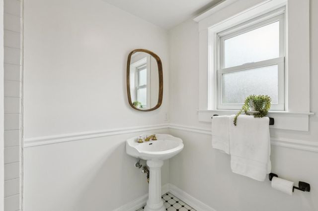 140 Wienke Way, Moss Beach, CA 94038