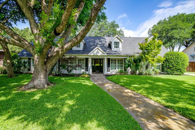 10739 Saint Lazare Drive, Dallas, TX 75229