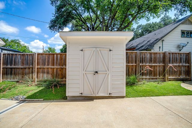 10739 Saint Lazare Drive, Dallas, TX 75229