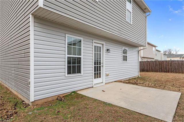 1482 Hammermill Lane, Kernersville, NC 27284